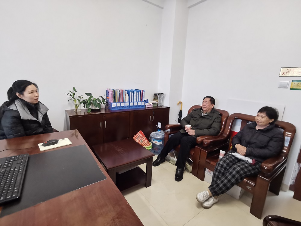 1740101528568709.jpg 区关工委领导与区妇联领导进行工作交流1.jpg