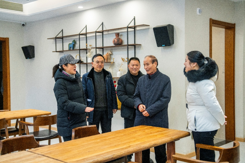 1740104032697676.png 图片2.png