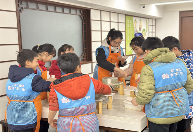1740121620808811.png 松陵街道三船港社区:“豆”趣横生—— 一场互动体验+科普知识之旅2.png