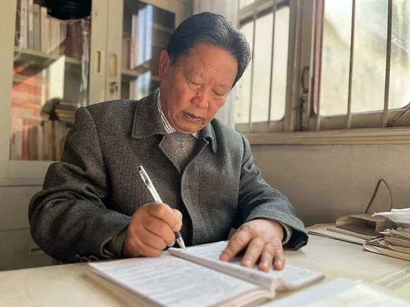 1740275600825881.png 茅永良撰写书稿.png