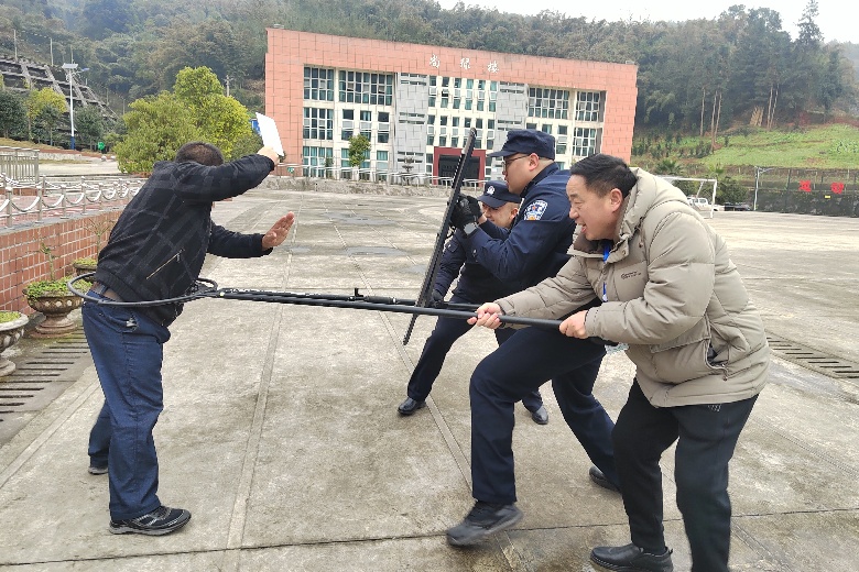 反恐防暴演练_副本.jpg