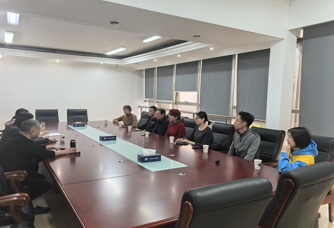 1741312123136712.jpg 【同里镇】 朝阳与晚霞同辉工作室召开工作座谈会3.jpg