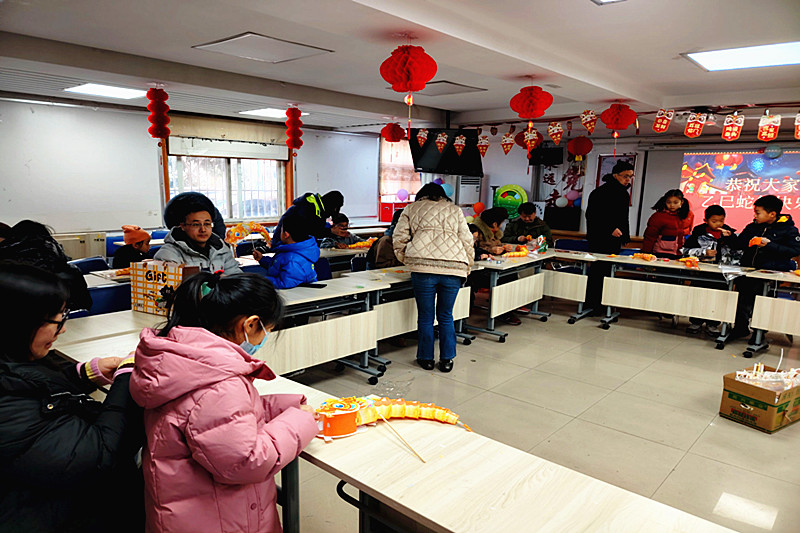 1741505424412087.jpg 江苏省南鼓楼区江东街道清河新寓社区关工委开展青少年元宵节喜乐会活动 (1).jpg