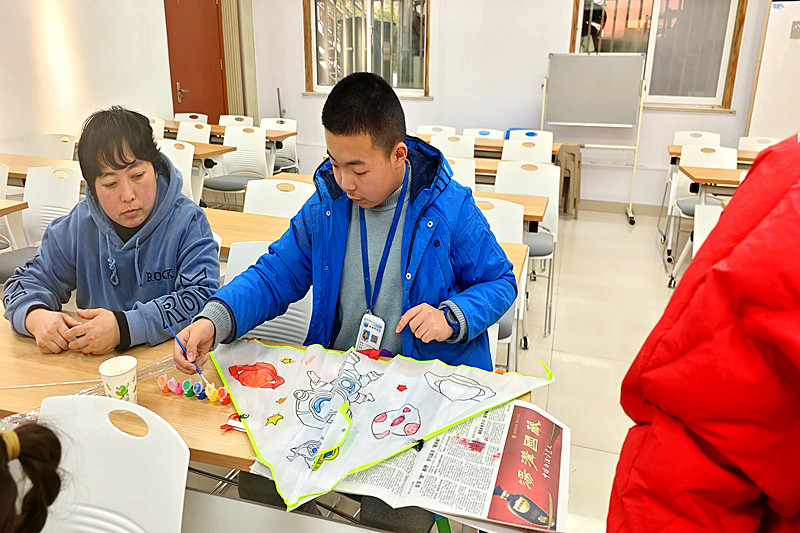 1741534208557009.jpg 江苏省南京市六合区雄州街道观滁社区关工委举办“童趣相伴 约会春天”科普文化活动(1).jpg