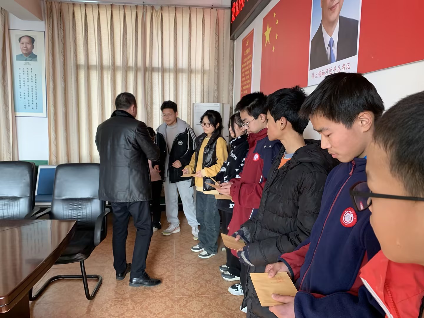 1741830349657181.jpg 龙中1.jpg