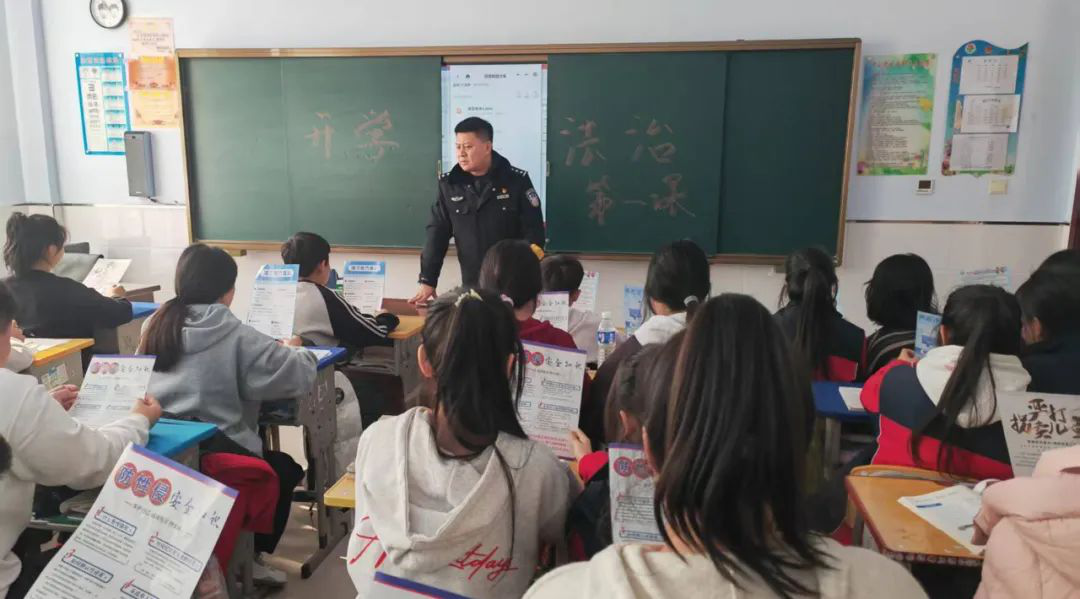 1741917861515217.png 图片2.png