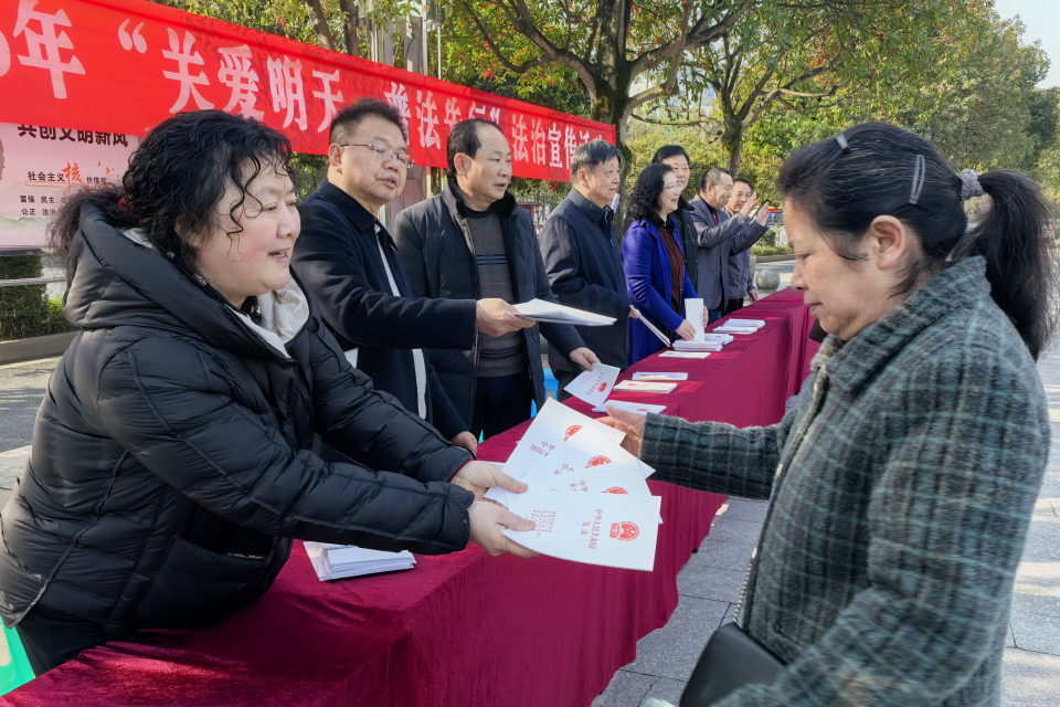 20250319丰都县关工委2025年“关爱明天普法先行”法治宣传活动13.png