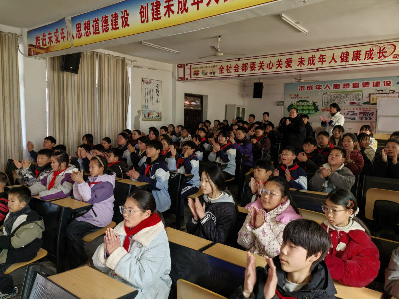 1742354160480220.jpg 3.19朱小讲座4.jpg