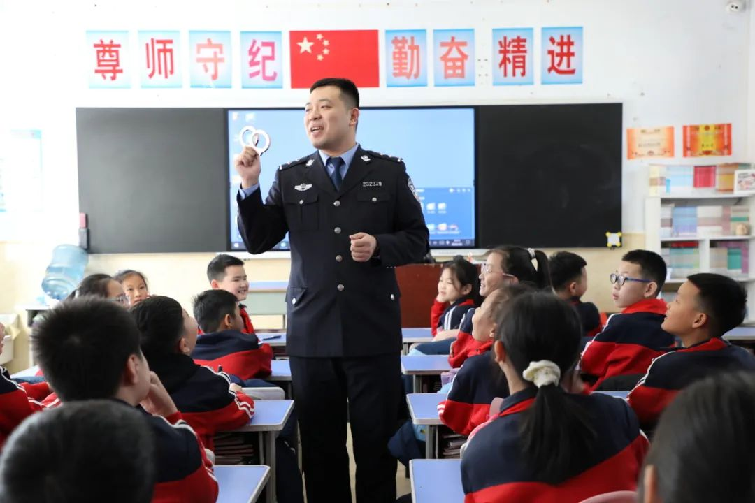 1742430496110399.png 图片4.png