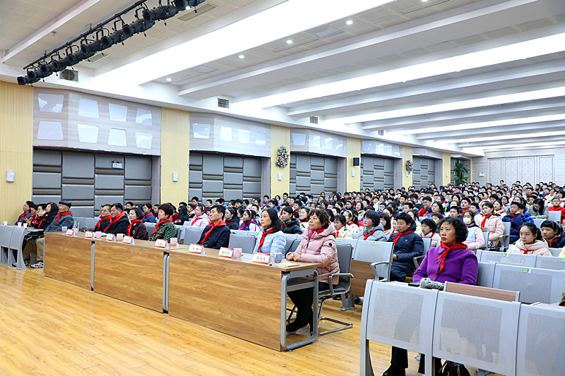1742547829198159.jpg 江苏省南京市鼓楼区教育关工委举行“‘颂党情,感党恩’2025年主题教育第一课”活动(5).jpg