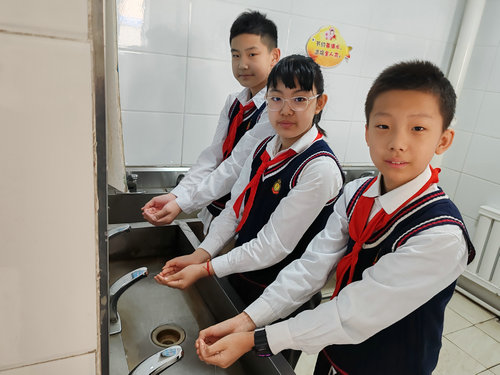 a3c1c8221350bb02f19cbe8f445152c_副本.jpg