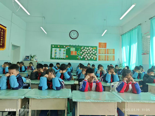 1742868442484284.jpg 阳明小学防近视宣传月1_副本.jpg