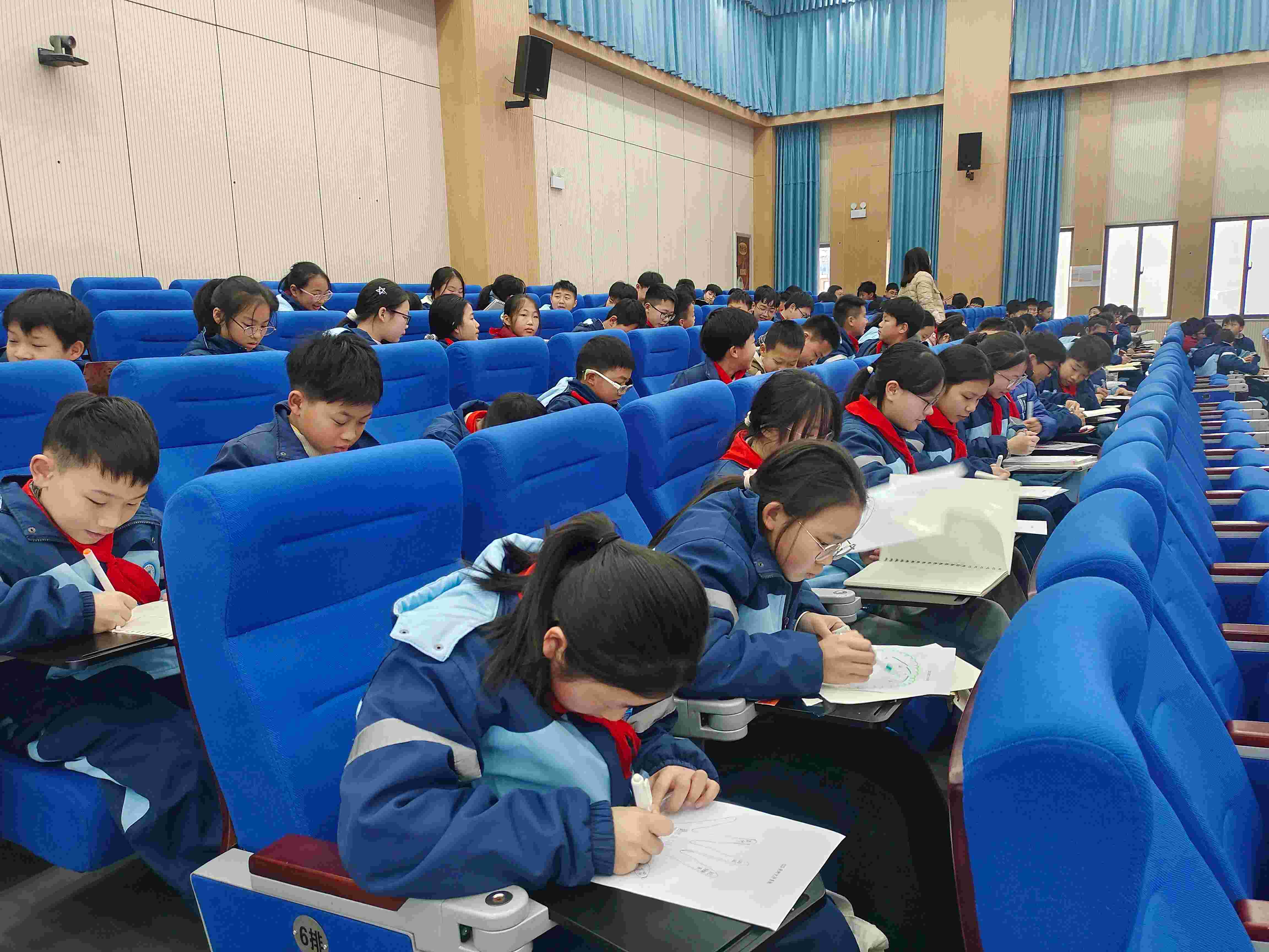 微信图片_20250329182724(1).jpg