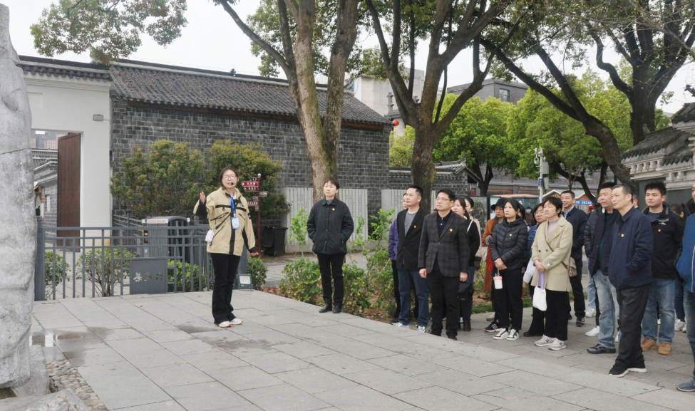 1743386410280380.png QQ截图20250331095959.png