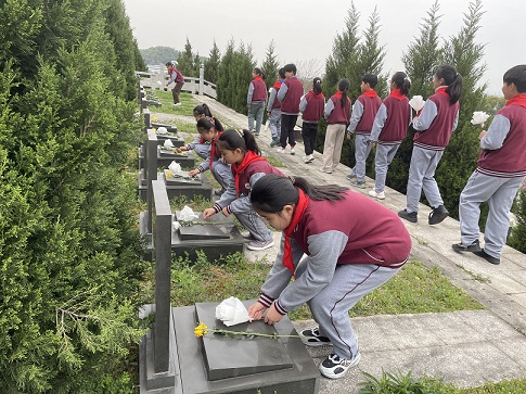 扫墓4.jpg