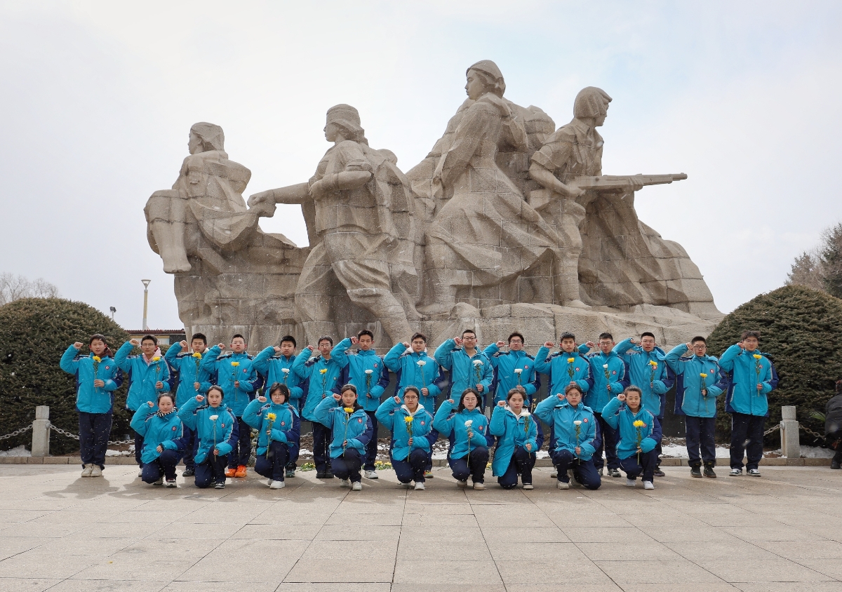 墨林艺校张应力拍摄772A9531 (98)_副本.jpg