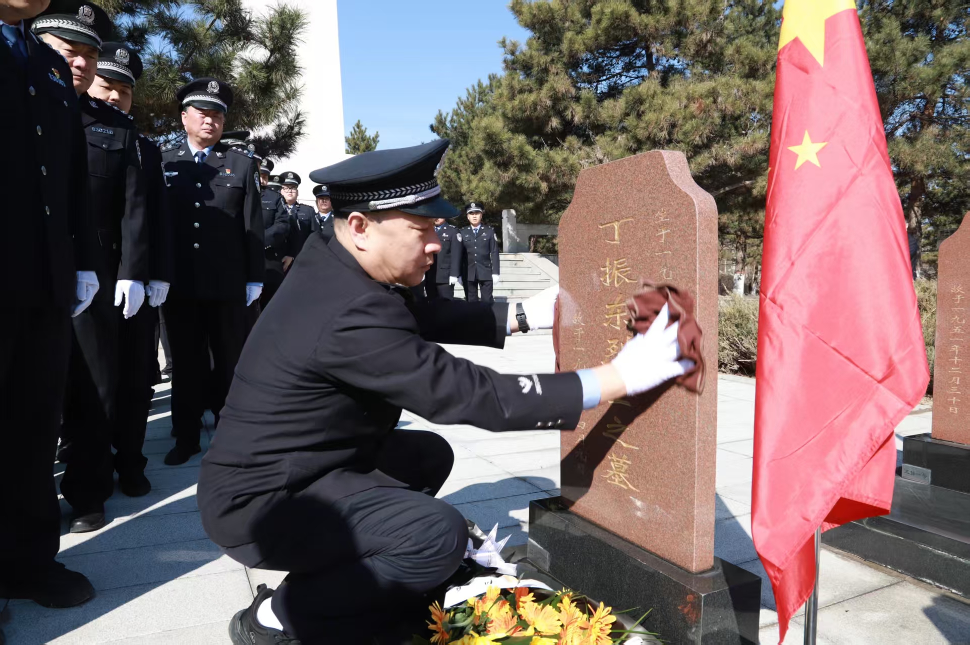 1743819890577331.jpg 公安 (1).jpg