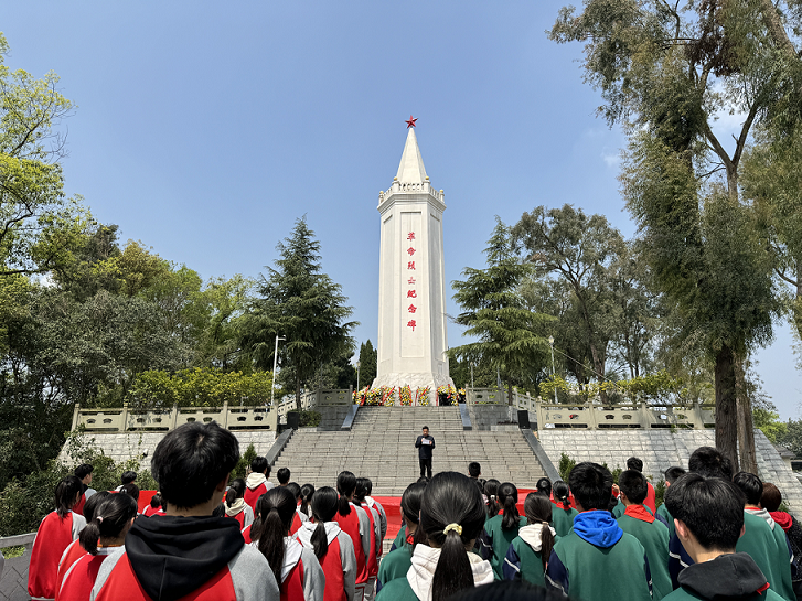 1743992761366586.png 一中清明3.png