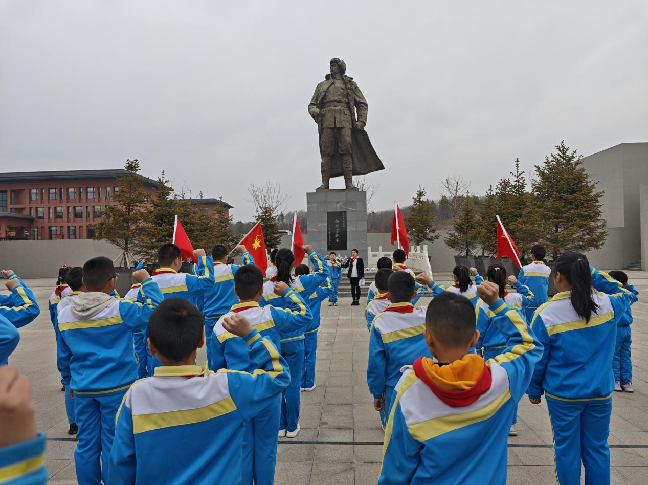 1744088267197783.png 图片2.png