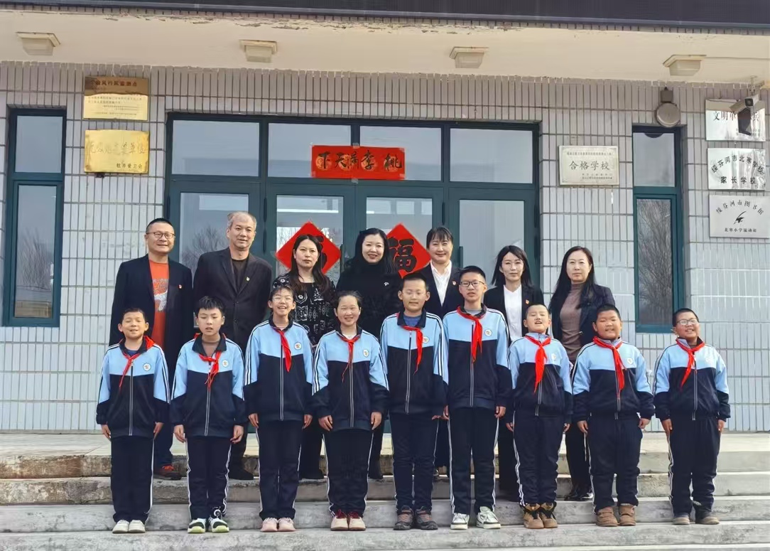 1744092897763755.jpg 谷盈社区清明节222.jpg