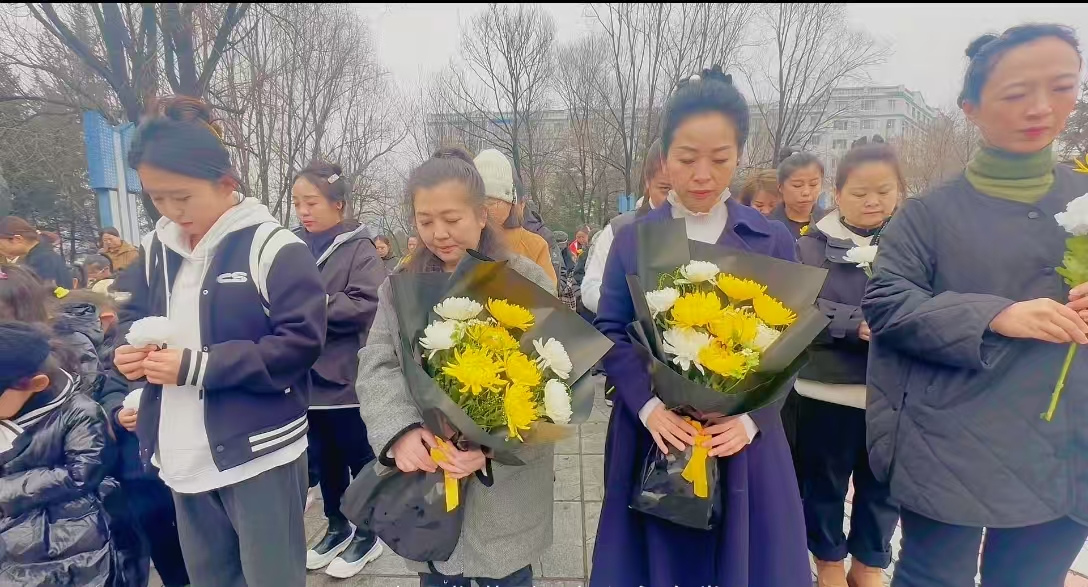 1744099060663856.jpg 友谊社区222.jpg