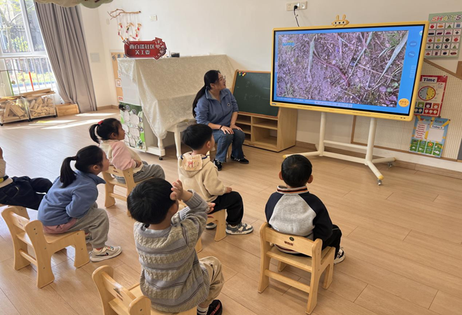 盛泽镇西白漾社区“泥土小科学家”探寻生态奥秘.png