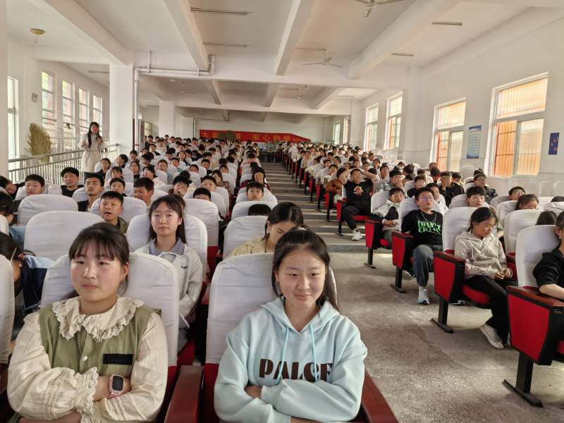 1744244474431074.jpg 4.9育红法教3.jpg