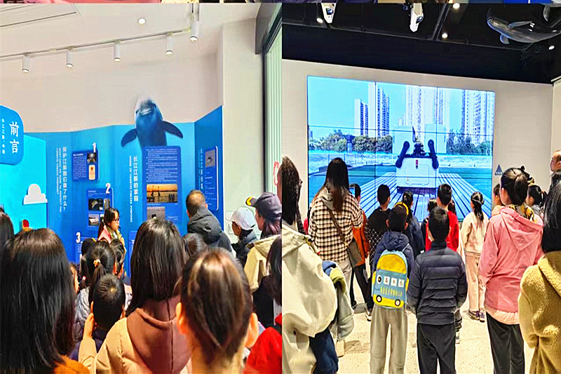 1744601585979658.jpg 江苏省南京市鼓楼区江东街道宝船社区开展“传承红色基因 厚植家国情怀”系列研学活动(3).jpg
