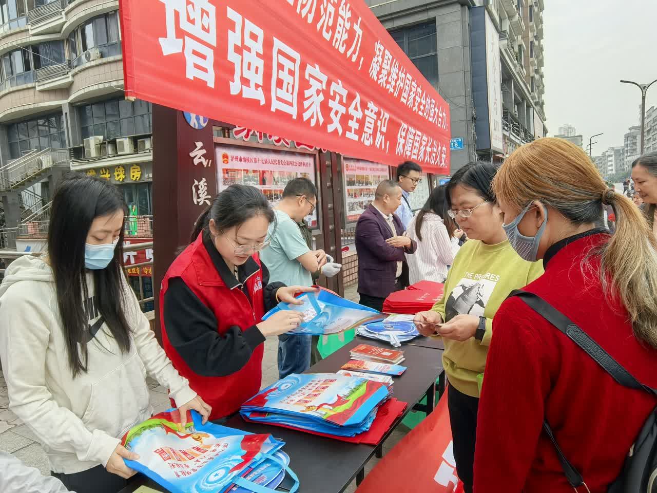 1744873228707120.png 图片4.png