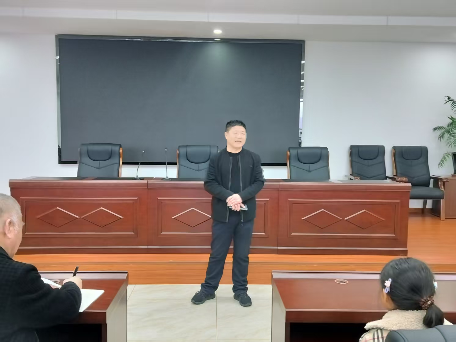 微信图片_20250419185059.jpg