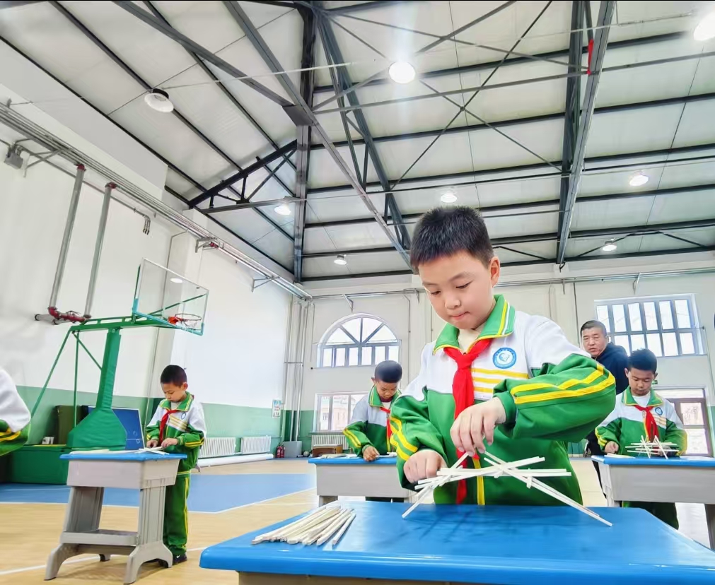 1745300125819475.jpg 阜宁小学科技节22.jpg