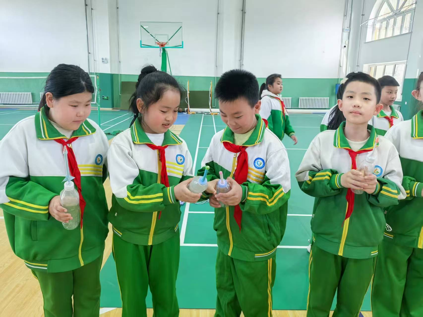 1745300198815467.jpg 阜宁小学科技节66.jpg