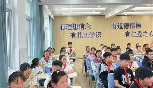 1745716143401921.jpg e78208924f562e80d9a671f0b8bc9032_看图王.jpg
