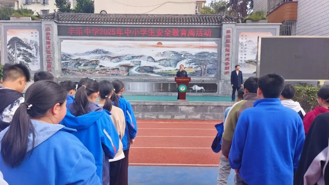1745822401822769.png 图片12.png