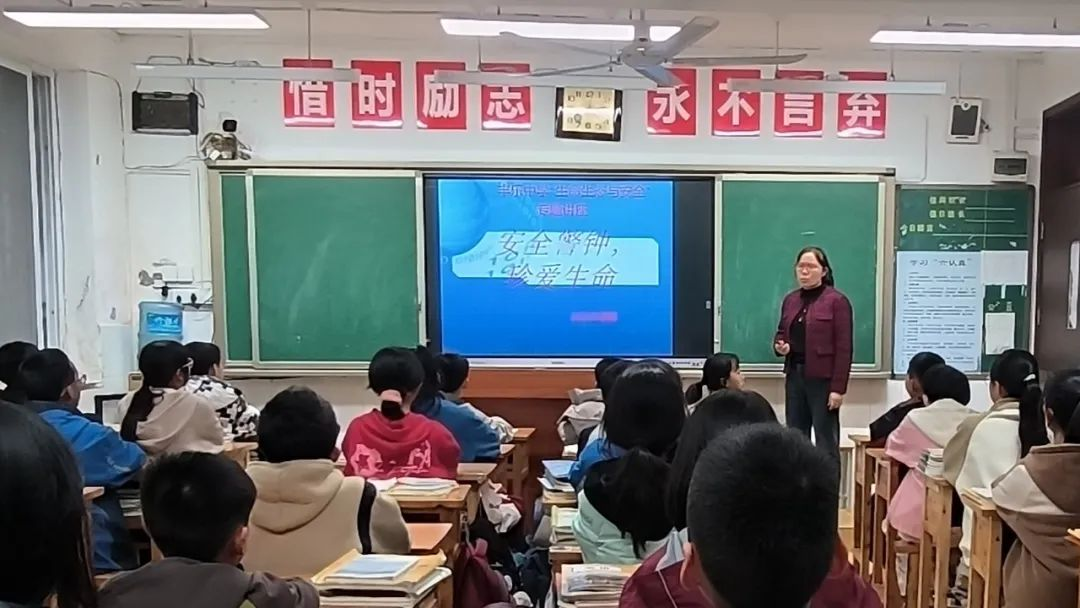 1745822411381025.png 图片13.png