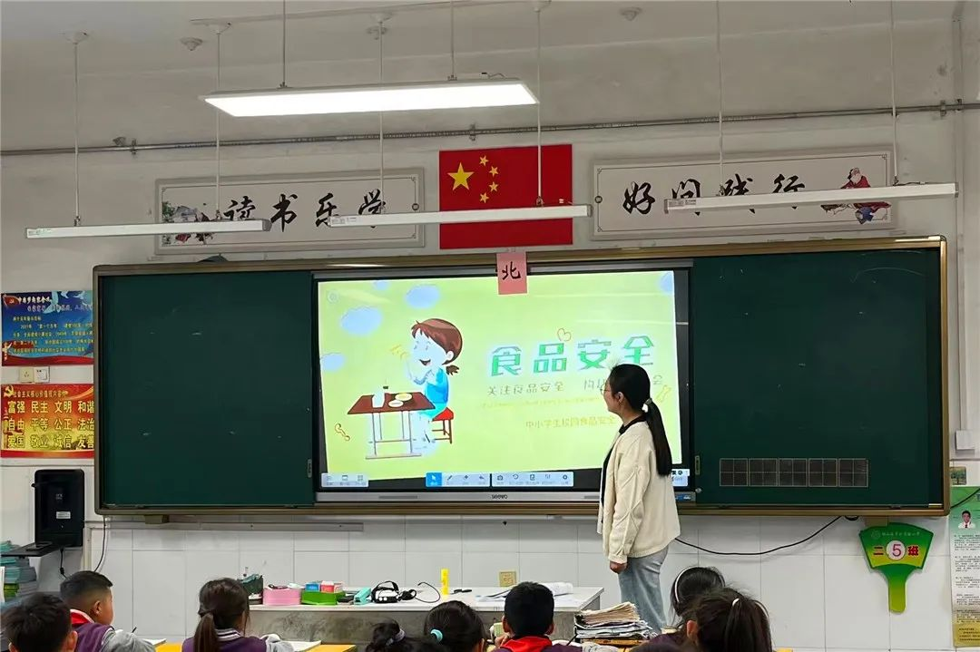 1745905720782913.png 图片2.png