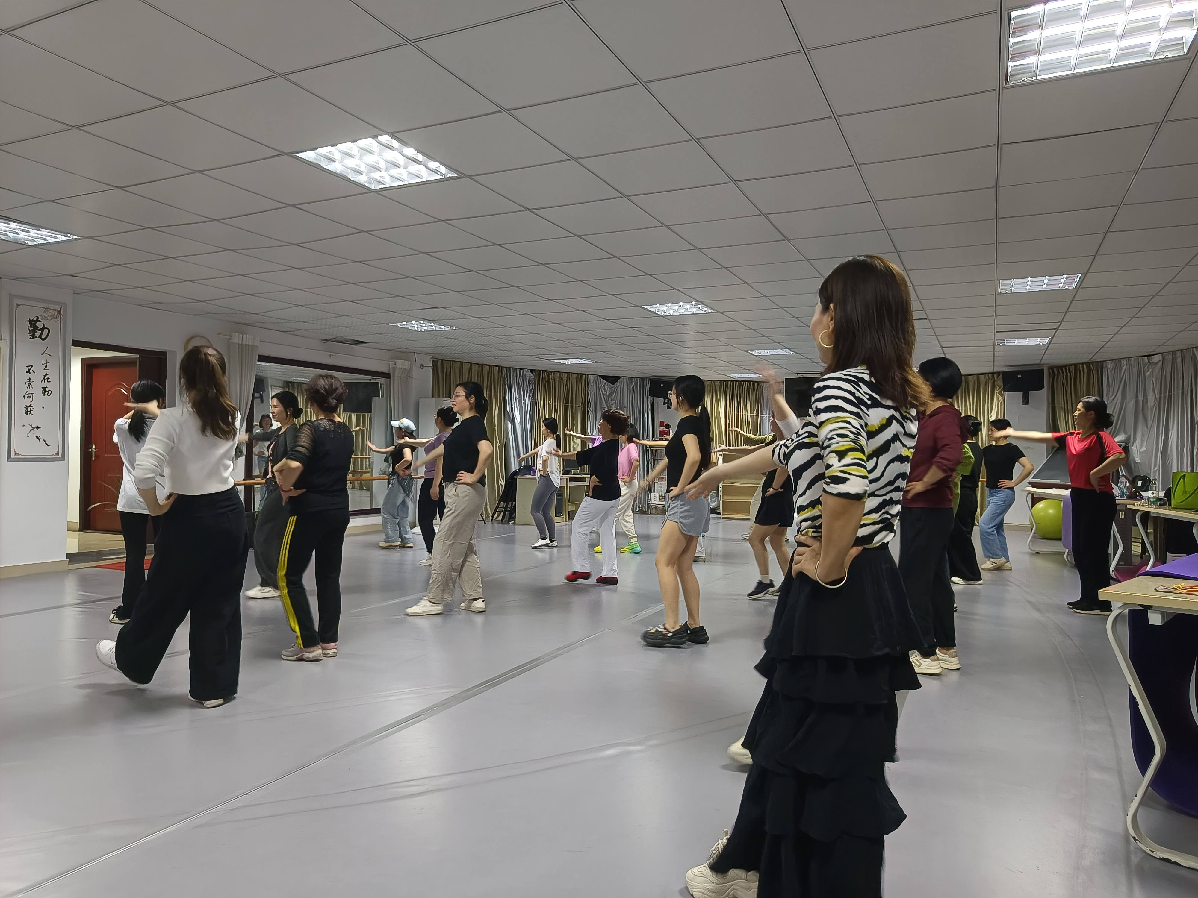 1745983526565659.jpg 微信图片_20250430112355_副本.jpg