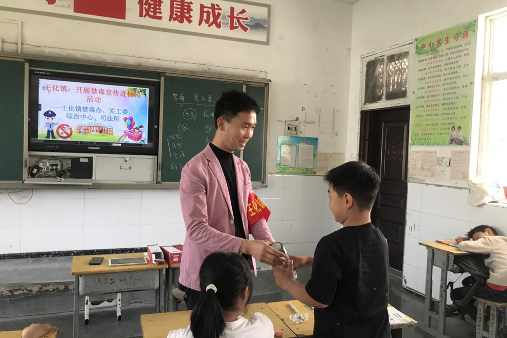 1746611875170396.png 图片2_副本.png