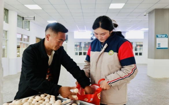 1746690545612127.jpg 16期图片.jpg