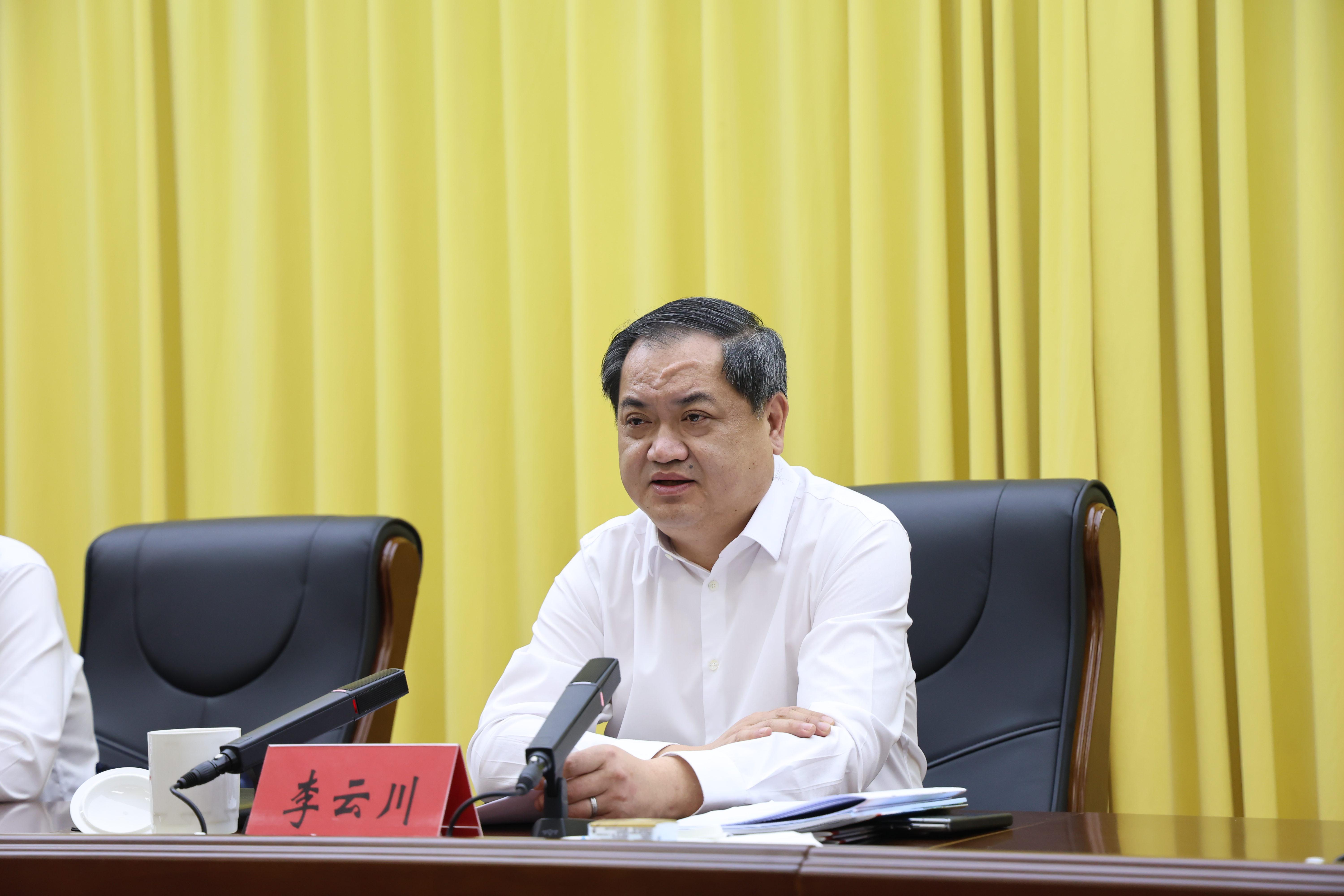 1747044206476192.jpg 安徽省阜阳市阜南县召开关心下一代工作会议2.jpg