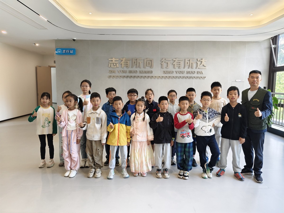 1747090382384690.jpg 追寻红色记忆传承革命精神4_副本.jpg