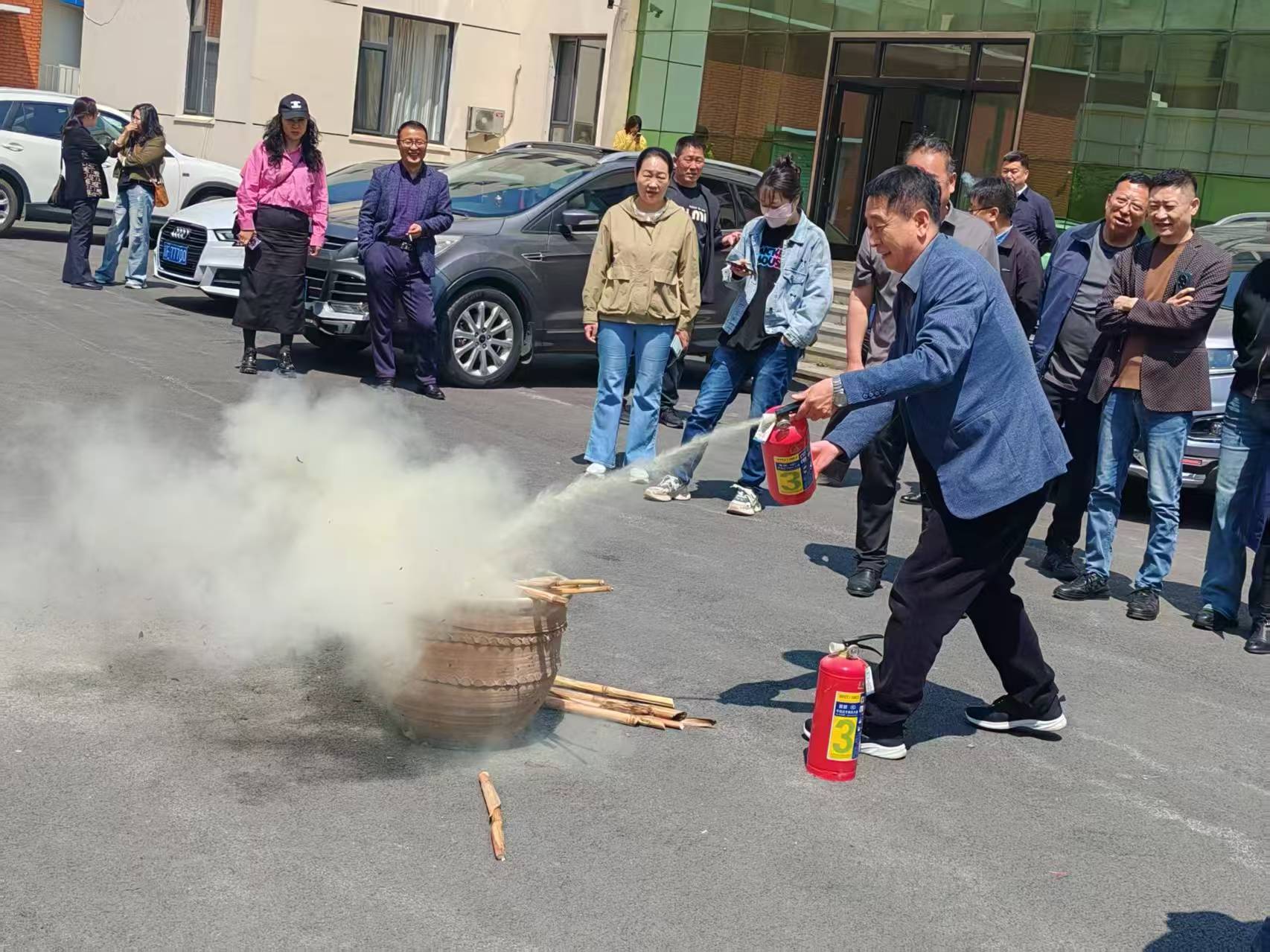1747105526778994.jpg 教局关委4.jpg