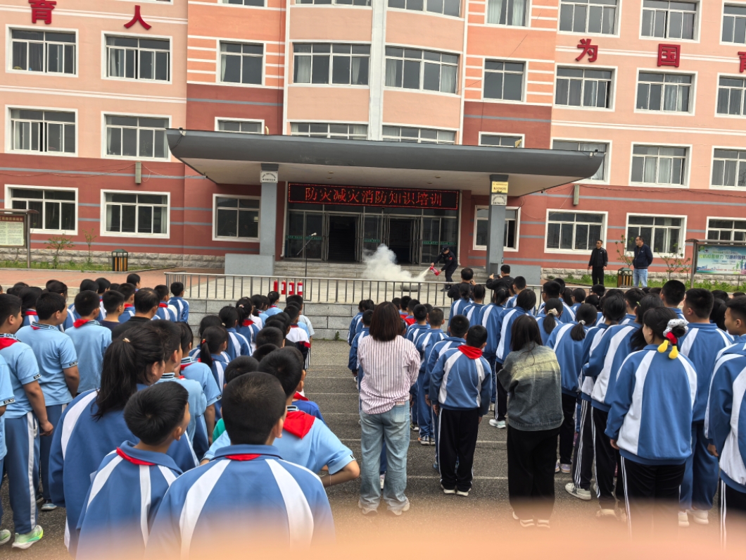 1747206780840237.jpg 振江校消防2.jpg