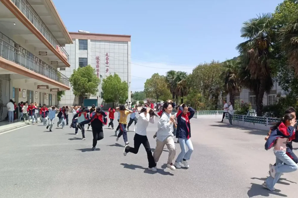 1747339549741269.png 图片2_副本.png