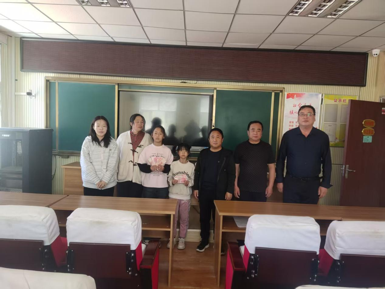 1747575470965437.png 图片9.png