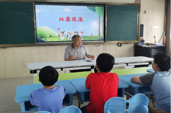 1747724376635489.png 桃源镇青云社区:守护未来,与法同行2.png