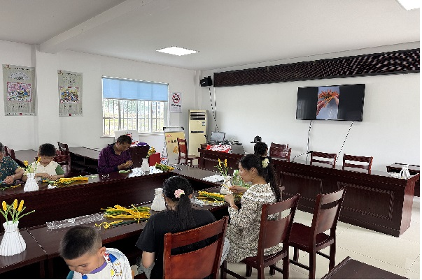 1747791226513556.png 八坼街道石铁村:弘扬工匠精神 展现青春活力.png