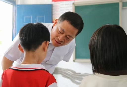1748478738536282.jpg 山头压2.jpg