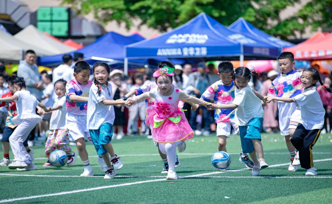 1749111020768018.jpg 宽镇中心小.jpg