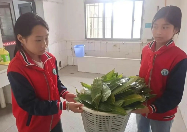 1749172589331514.png 端午2.png